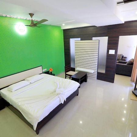 Hotel Ambai Grand Ambāsamudram Екстериор снимка