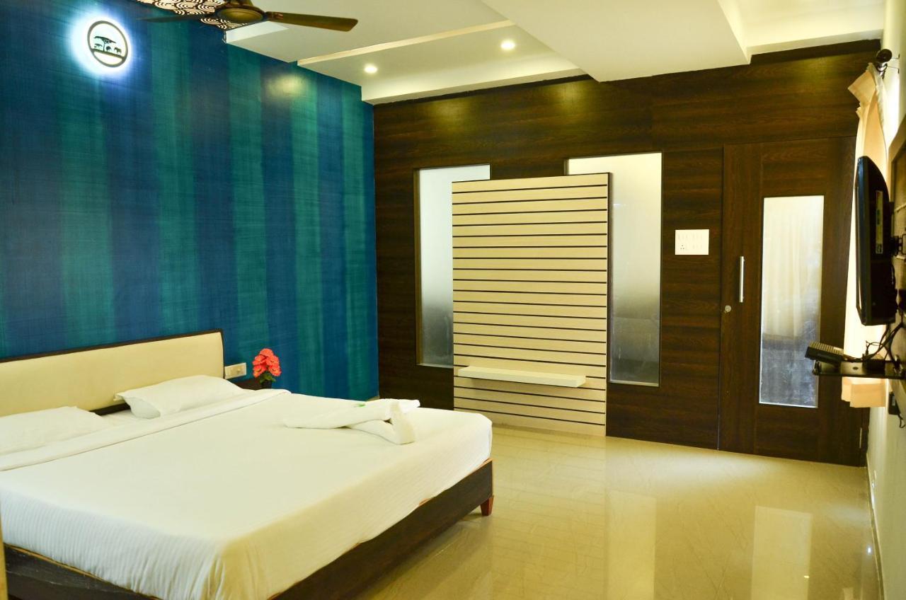 Hotel Ambai Grand Ambāsamudram Екстериор снимка