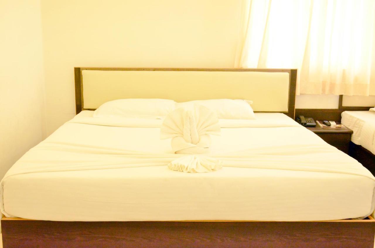 Hotel Ambai Grand Ambāsamudram Екстериор снимка
